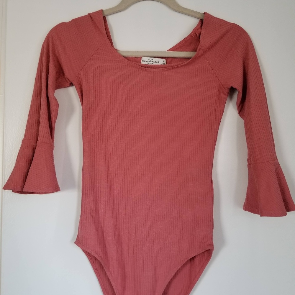 Abercrombie Pink Bodysuit S